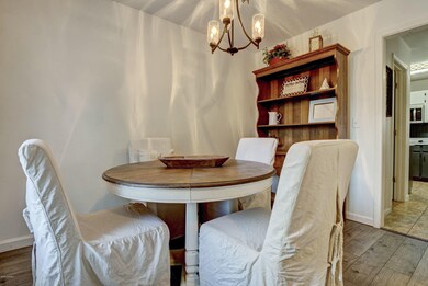 108 S Lloyd St, Burgaw, NC 28425 - photo 5