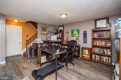 8708 Riverscape Ct, Odenton, MD 21113 - photo 6