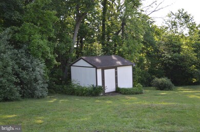 240 Little Sorrel Dr, Strasburg, VA 22657 - photo 2