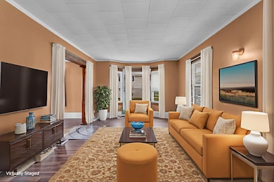 0N0A2704 - Living Room - Standard - 2