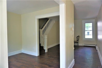 137 N 11th St, Allentown, PA 18102 - photo 2
