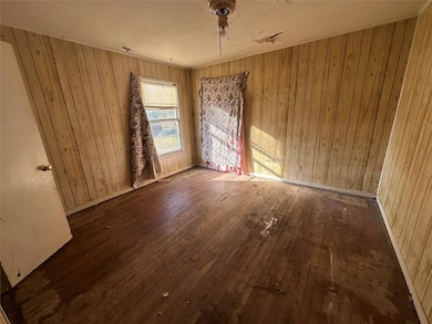 485 Crestview Dr, Rockdale, TX 76567 - photo 6