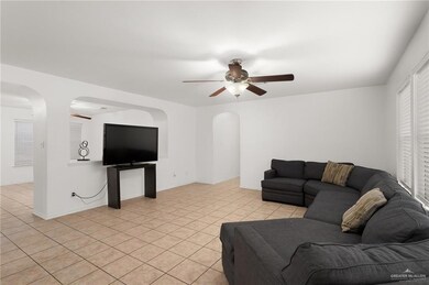 2016 Andrea Ave, Edinburg, TX 78539 - photo 4