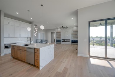 17778 Hammontree Dr, Clive, IA 50325 - photo 7