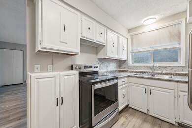 310 Lawson Ave E, Saint Paul, MN 55130 - photo 6