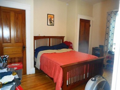 11 Derby St, Worcester, MA 01604 - photo 5