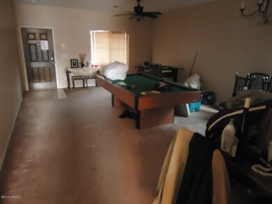 Entry/Formal Living Room