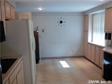 Kitchen Eat In Area