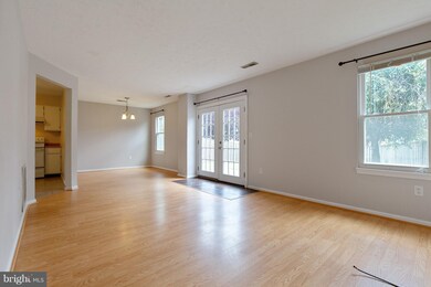 2427 Yarmouth Ln, Crofton, MD 21114 - photo 5