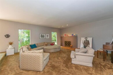 430 Wedgewood Dr, Easton, PA 18045 - photo 5