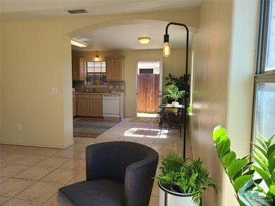 1316 Acme Ln unit B, Edinburg, TX 78541 - photo 4