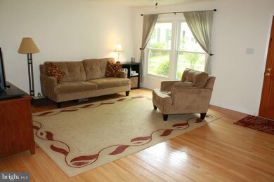 5503 Green Dory Ln, Columbia, MD 21044 - photo 2