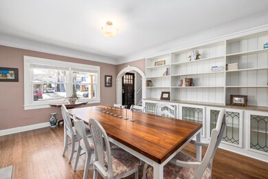 Formal Dining