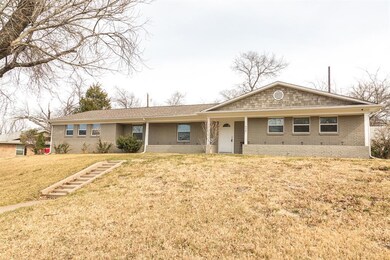 530 NE 4th St, Grand Prairie, TX 75050 - photo 2