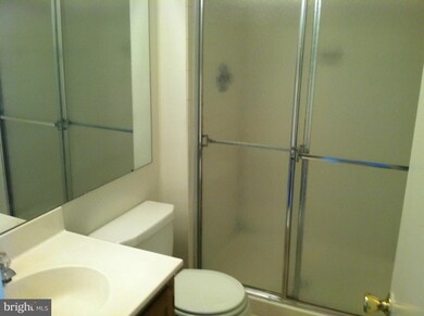 14909 Cleese Ct unit 4CE, Silver Spring, MD 20906 - photo 6