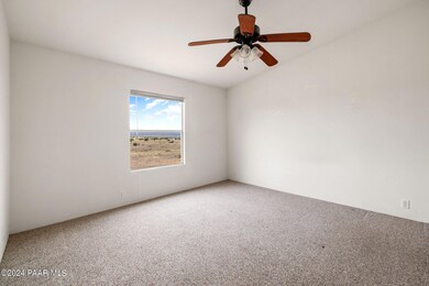 22925 N Post Rd, Paulden, AZ 86334 - photo 7