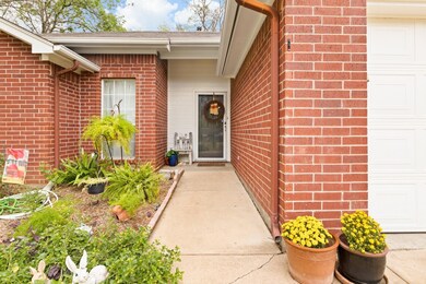 1312 Mcanear Ct, Cleburne, TX 76033 - photo 2