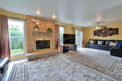 1907 Ivy Ln, Glenview, IL 60026 - photo 4