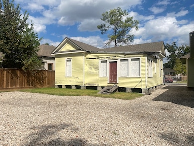 2005 Fulton St, Houston, TX 77009 - photo 6