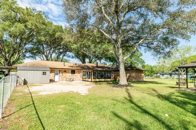 15911 Ash Rd, Alvin, TX 77511 - photo 5