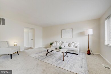 382 W Deer Park Rd, Gaithersburg, MD 20877 - photo 3