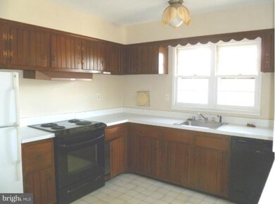 14316 Gaines Ave, Rockville, MD 20853 - photo 6