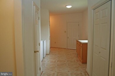 1202 Rosemont Dr, Knoxville, MD 21758 - photo 3