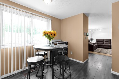 2152 Hanby Square South Columbus Ohio-10