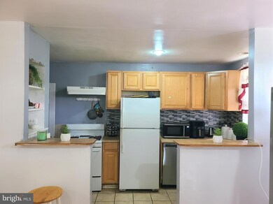 7252 Pine St, Upper Darby, PA 19082 - photo 6