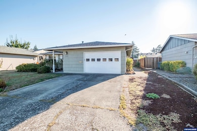 464 W Clackamas Cir, Woodburn, OR 97071 - photo 2