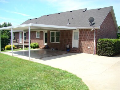 517 Meadowlark Dr, Shelbyville, TN 37160 - photo 4
