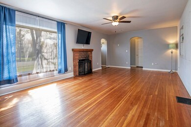 327 SW 10th St Redmond OR-print-003-018-