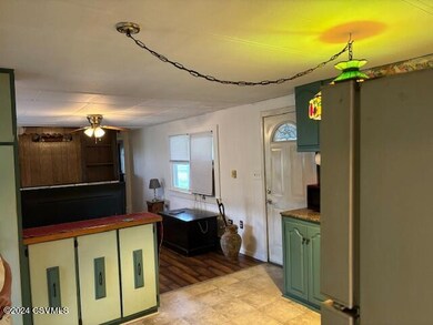 914 N Mill Rd, Milton, PA 17847 - photo 3