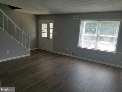 45 Hamilton St, Swedesboro, NJ 08085 - photo 2