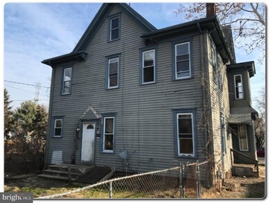 310 Billings Ave, Paulsboro, NJ 08066 - photo 2