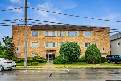 1525 E Thacker St unit 2E, Des Plaines, IL 60016 - photo 2