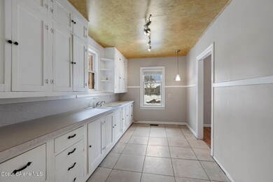 1401EGilbertAve_InteriorShoot-4