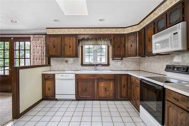 52 Pinewood Dr, West Warwick, RI 02893 - photo 7