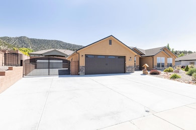 1054 E Ashdown Forest Rd, Cedar City, UT 84721 - photo 4