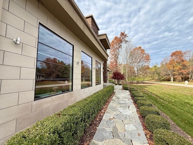 2236 E Mockingbird Ln, Midland, MI 48642 - photo 5