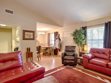 709 Peregrine Dr, Norman, OK 73072 - photo 6