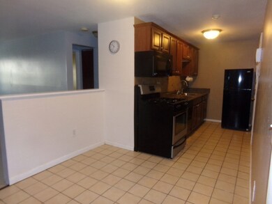 381 Hildreth St unit 208, Lowell, MA 01850 - photo 5