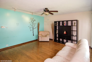 1638 Gardner Rd, Westchester, IL 60154 - photo 3