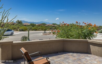 Courtyard Views