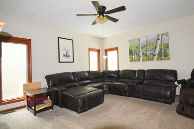 3750 SW Stonybrook Dr, Topeka, KS 66610 - photo 4