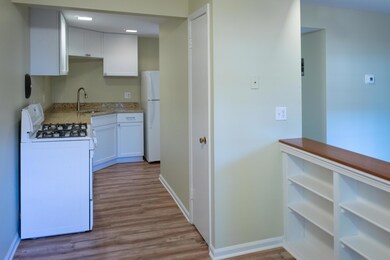715 Whitcomb Kitchen