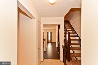 745 Saint Michaels Dr, Bowie, MD 20721 - photo 4