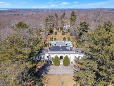 - Wheatley Rd, Old Westbury, NY 11568 - photo 4