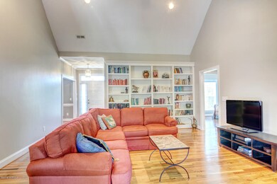 252 Foxwood Ln Wilmington NC-large-006-7