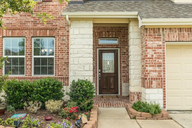 1037 Luke Dr, Alvin, TX 77511 - photo 3